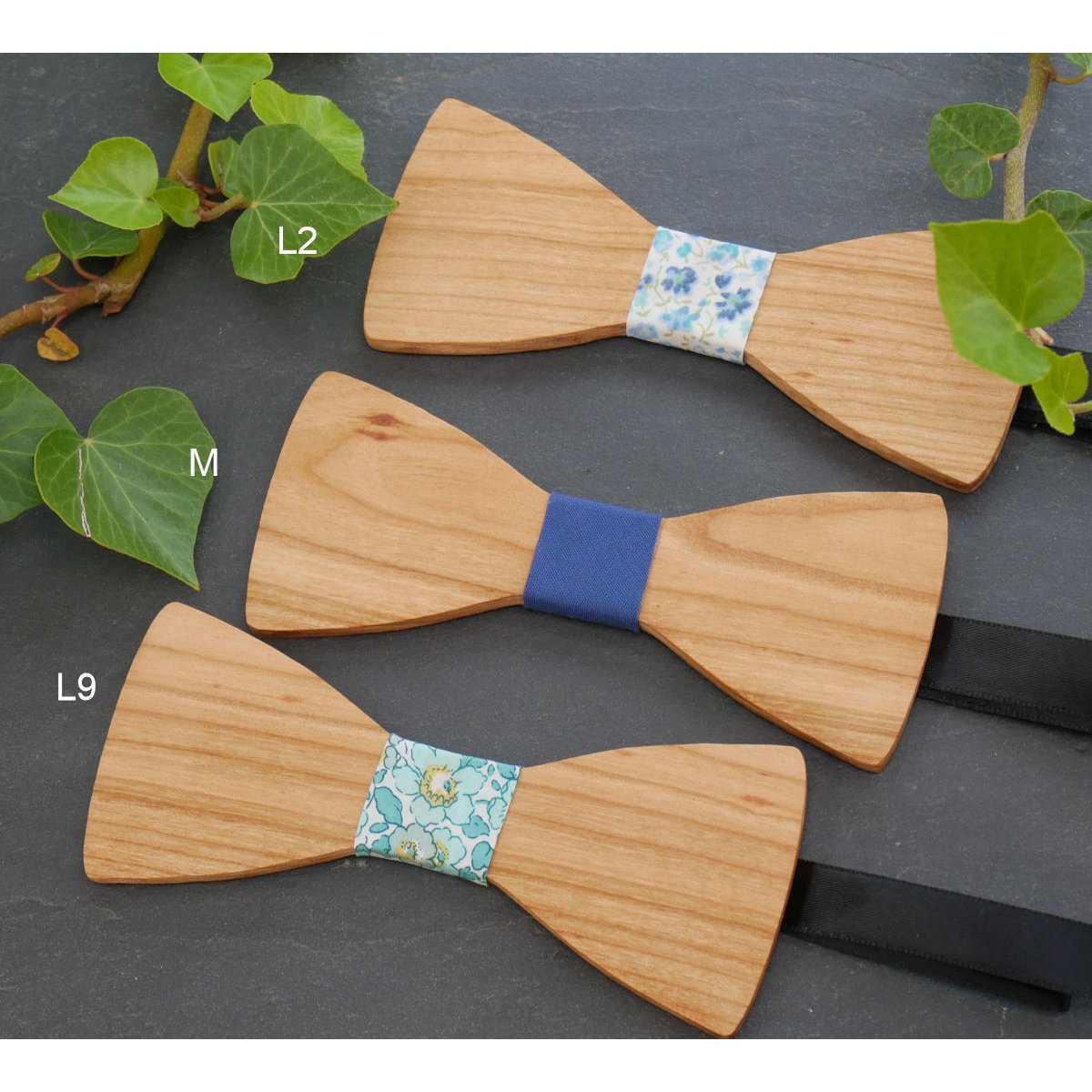 Lot De Trois Peignes Décoratifs En Celluloid – Bleu, Blanc, Rouge – Style Diadème – Occasion – Vintage