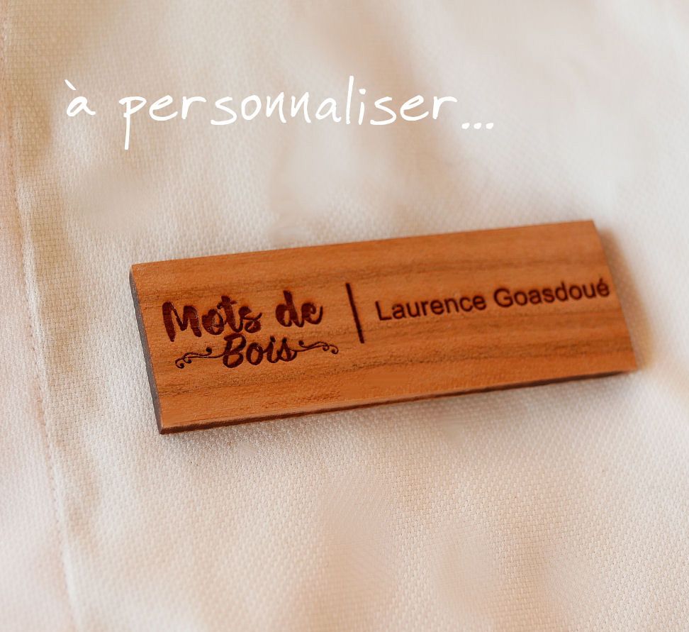 Badge en bois logo entreprise et nom