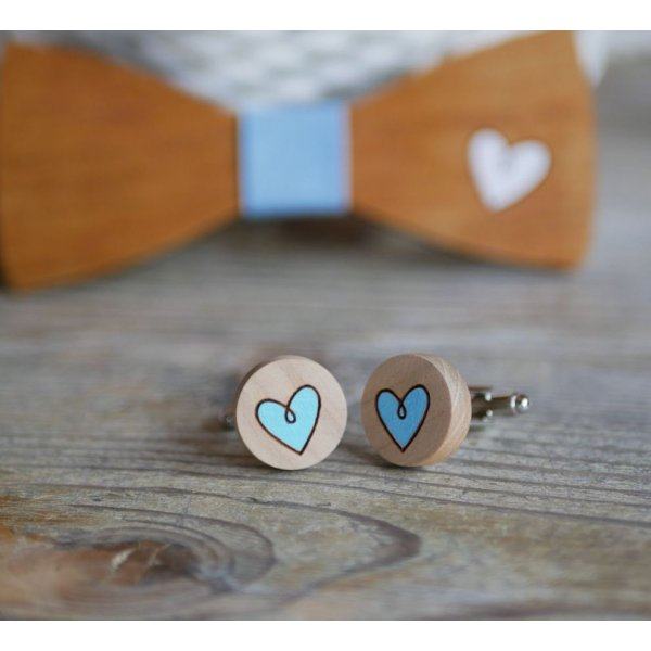 Boutons de manchette bois aux coeurs peints