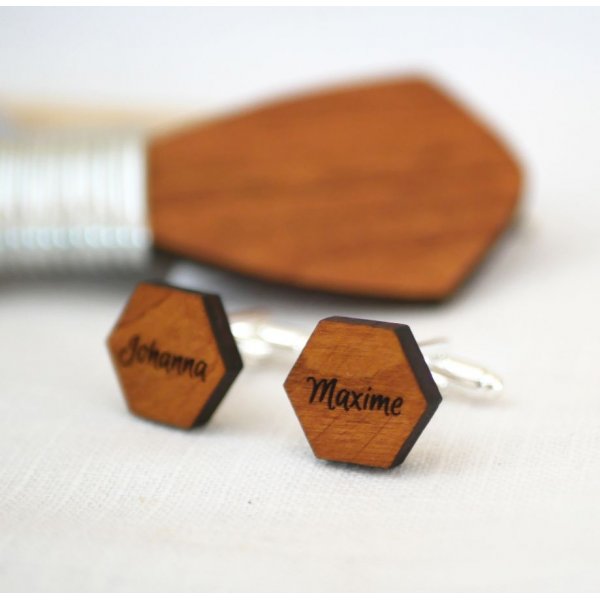 Boutons manchette en bois forme hexagonale  &agrave; personnaliser
