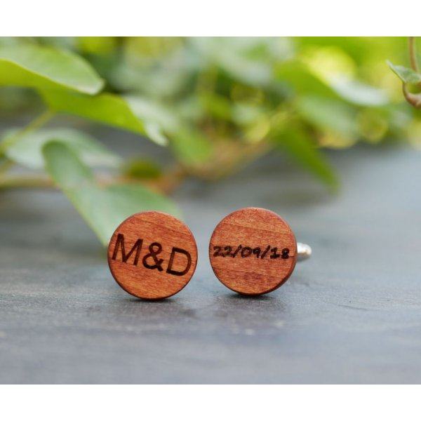 Boutons manchette en bois Merisier ronds à graver 18mm