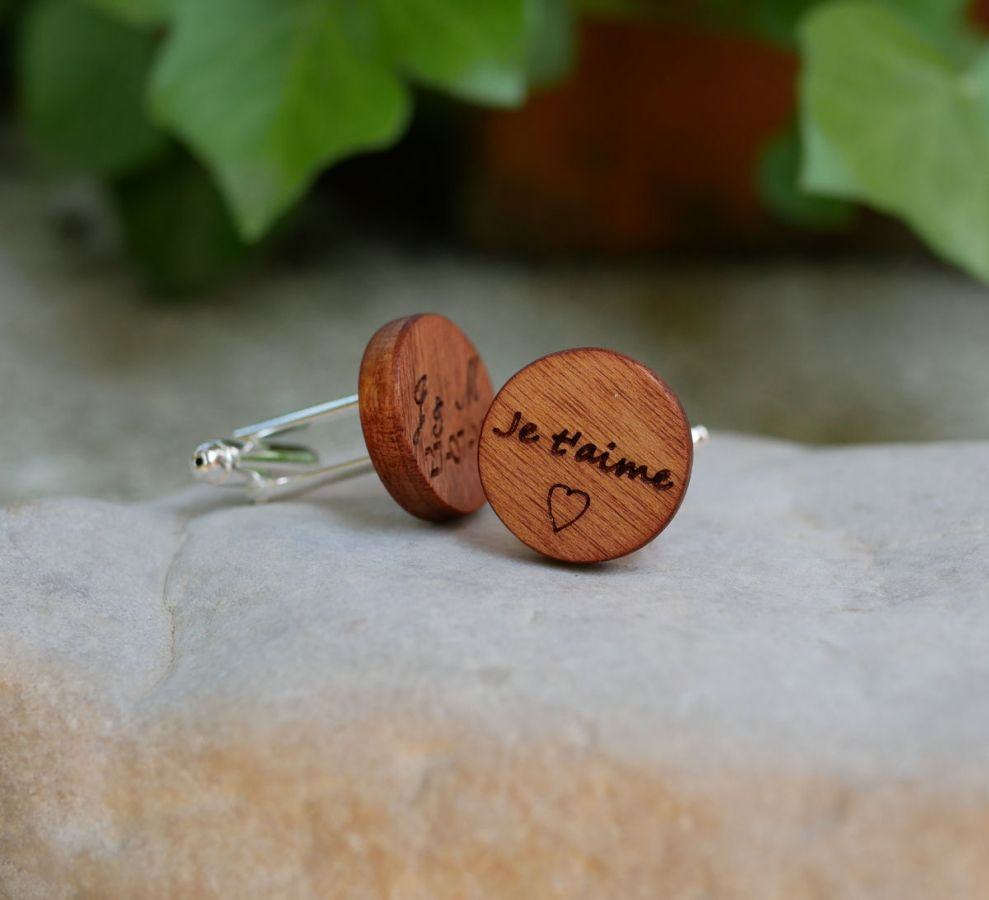 Boutons manchette en bois Merisier ronds à graver 18mm