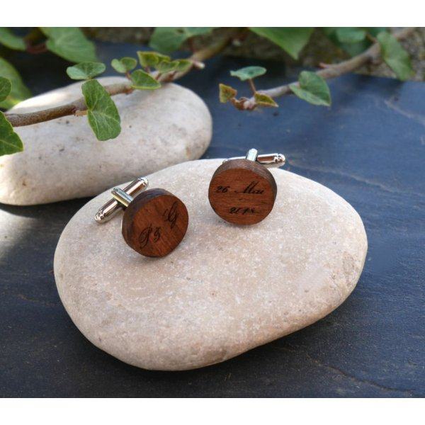 Boutons manchette en bois Noyer ronds à graver de 18mm