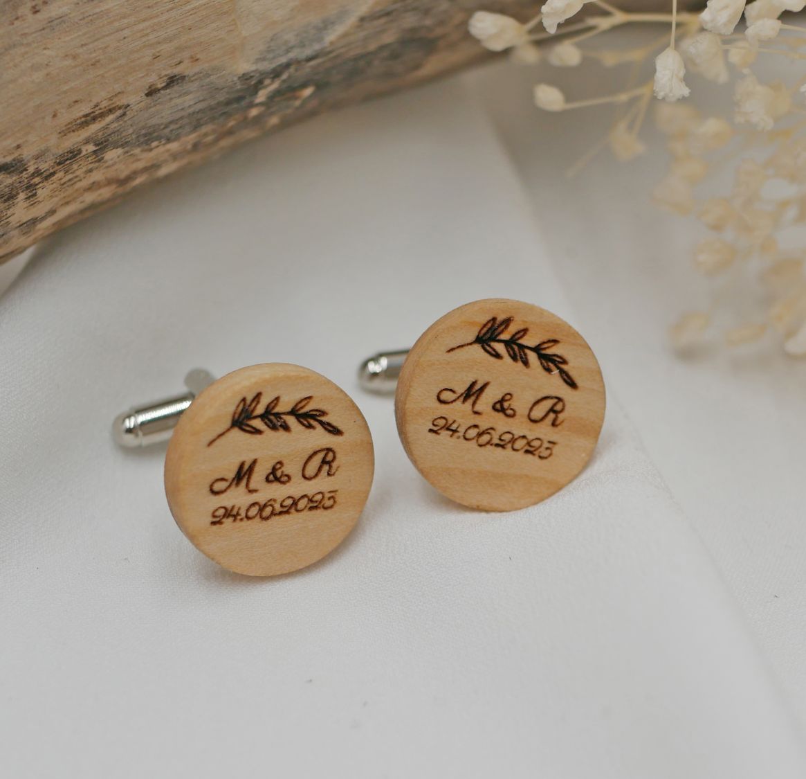 Boutons manchette en bois Noyer ronds à graver de 18mm