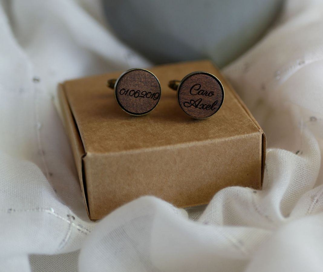 Boutons de manchette bois serti bronze vieilli 16 mm personnalisable
