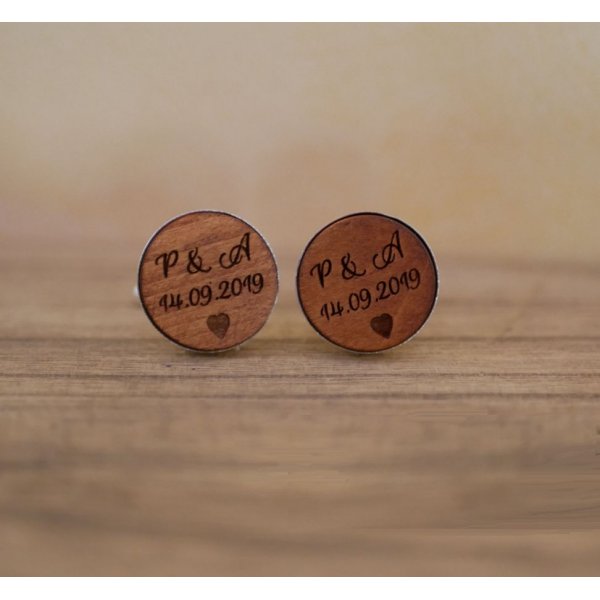 Boutons de manchette sertis argentés platinium 16 mm en bois gravé 