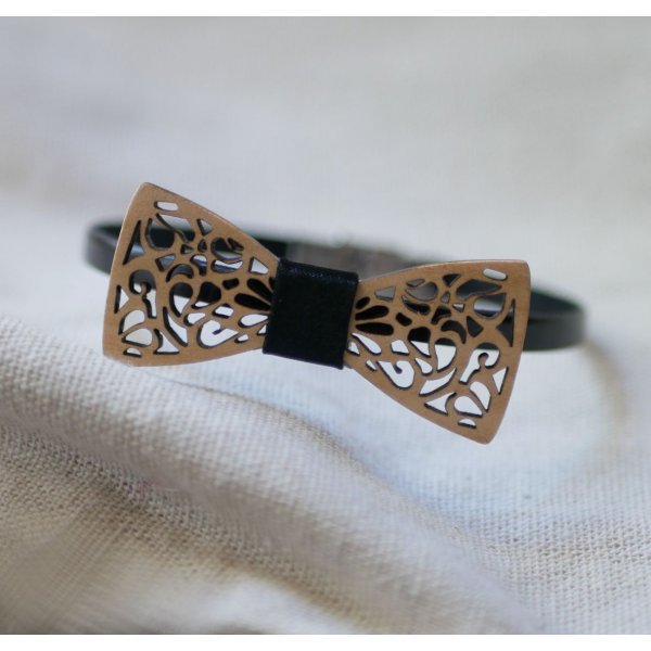 Bracelet cuir au noeud papillon miniature ajouré en bois personnalisable