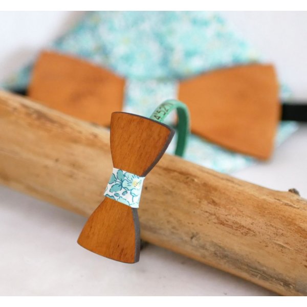 Bracelet cuir au noeud papillon miniature en bois personnalisable