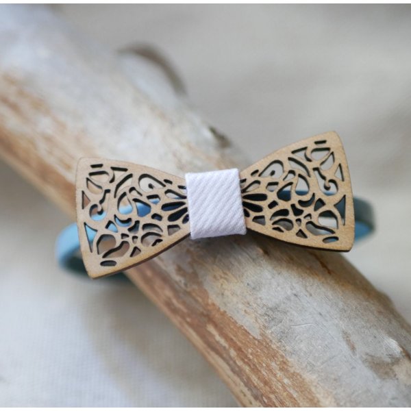 Bracelet cuir au noeud papillon miniature ajouré en bois personnalisable