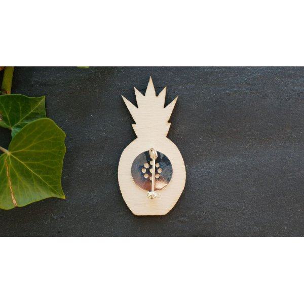 Broche en bois Ananas gravé