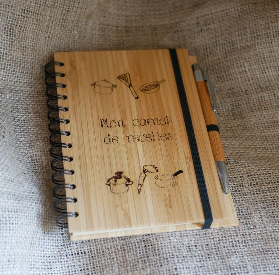 Carnet en bois Recettes de cuisine à personnaliser