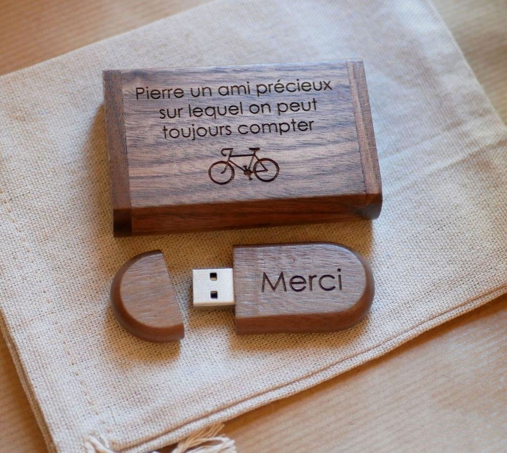 Clé USB Personnalisée avec Votre Texte (32 Go, Or) - Un Cadeau Original et  Unique - USB 3.0