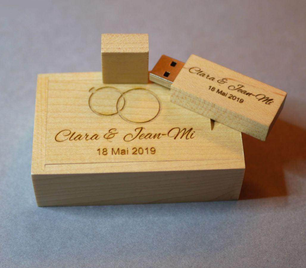 Clé Usb 16 Go dans coffret bois bambou à personnaliser par gravure pour un mariage