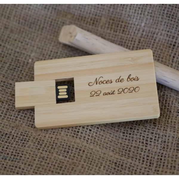 Clé USB 32 Go Carte en bois bambou à personnaliser par gravure