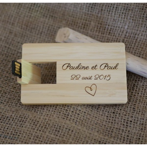 Clé USB 32 Go Carte en bois bambou à personnaliser par gravure