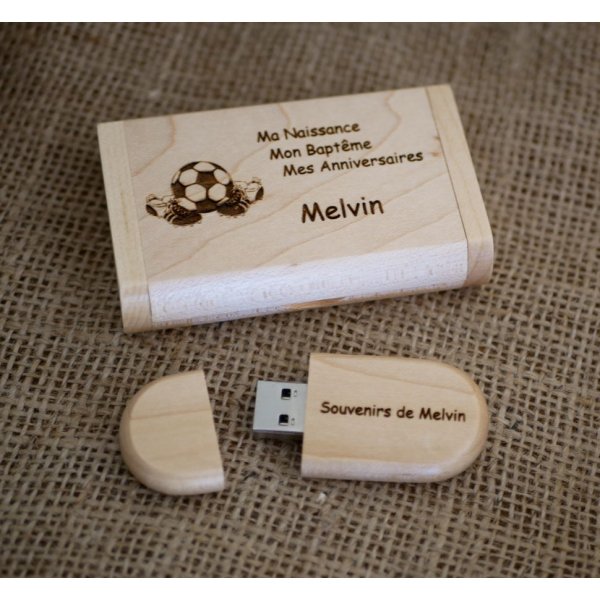 Clé Usb 64 Go 3.0 dans coffret personnalisé bois clair d'érable