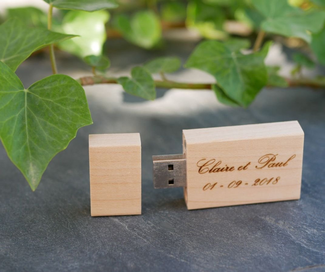 Clé USB en bois 32 Go rectangulaire à personnaliser par gravure