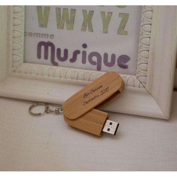 Clé USB bois bambou 32 Go en porte clef à graver et personnaliser