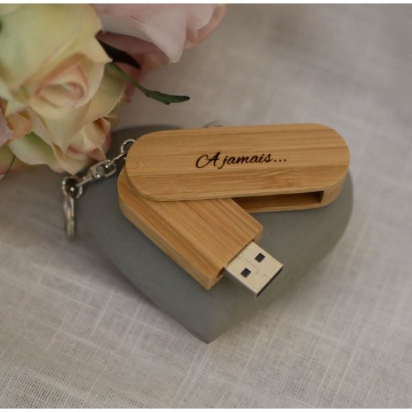 Clé USB bois bambou 32 Go en porte clef à graver et personnaliser