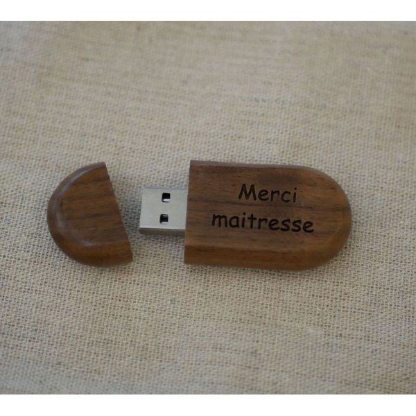 Clé USB ovale à personnaliser par gravure, bois au choix