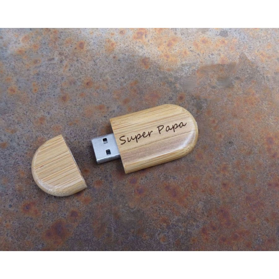 Clé USB ovale à personnaliser par gravure, bois au choix