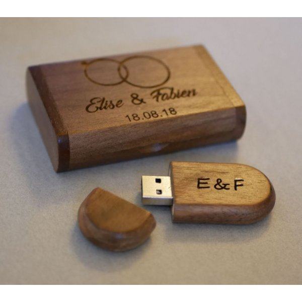 Coffret et Clé Usb 64 Go bois noyer personnalisable