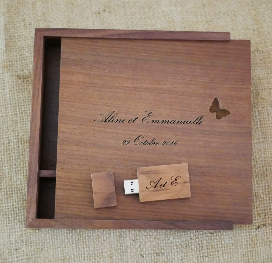 Coffret photo et Clé Usb 3.0 bois noyer 32 Go personnalisable