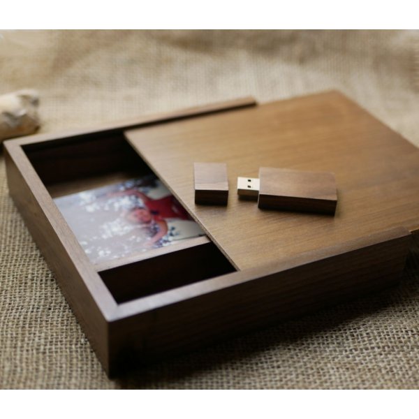 Coffret photo et Clé Usb 3.0 bois noyer 32 Go personnalisable