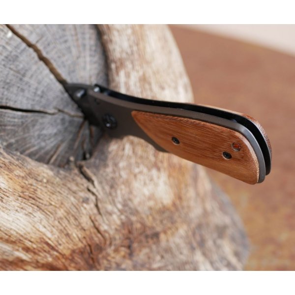 Couteau de poche pliant au manche en bois gravé personnalisé