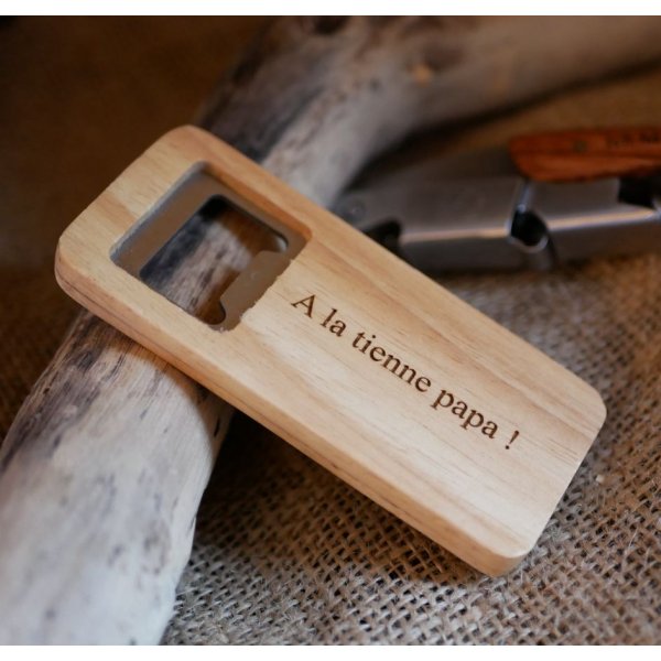 Décapsuleur plat en bois gravé à personnaliser, cadeau mariage 