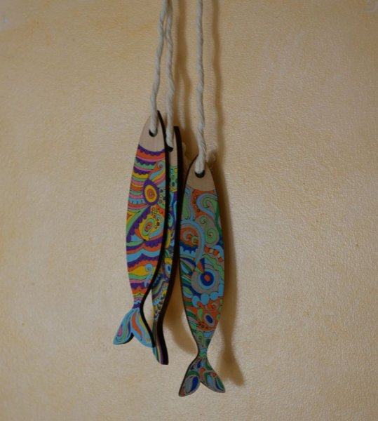 D&eacute;co murale Sardines en bois grav&eacute;e &agrave; peindre 