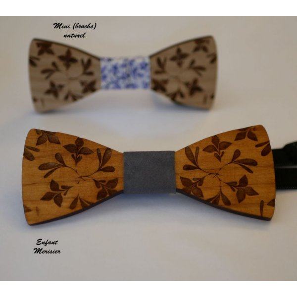 Mini noeud papillon enfant en bois gravé de fleurs à personnaliser assorti au modèle enfant et homme