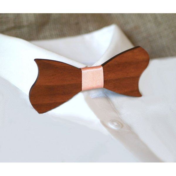 Noeud papillon forme asymétrique en bois de merisier à personnaliser Made in France
