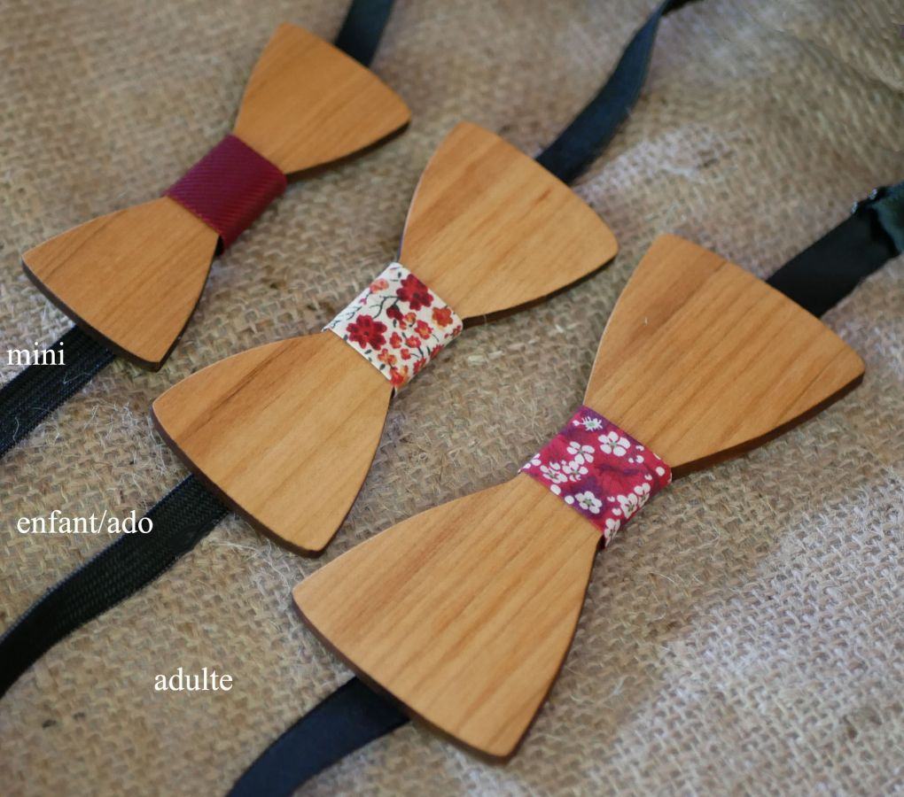 Noeud papillon en bois merisier huilé lin à personnaliser fabriqué en France