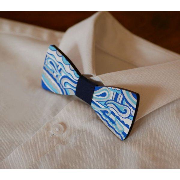 Noeud papillon en bois peint Hippie chic bleu argent, une création artisanale unique