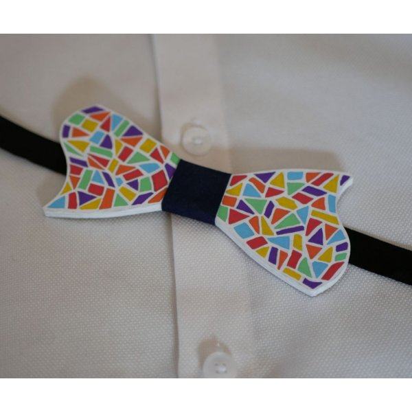 Noeud papillon en bois peint style mosaïque multicolore création artisanale française