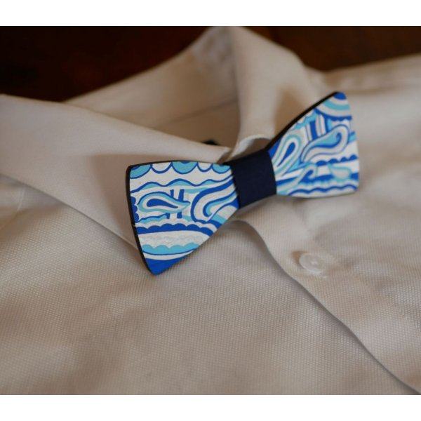 Noeud papillon en bois peint Hippie chic bleu argent, une création artisanale unique