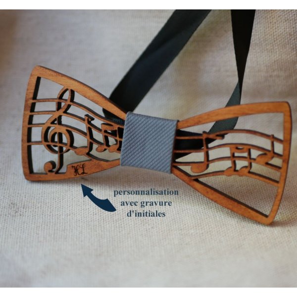 Noeud papillon enfant en bois thème Musique avec partition et clef de sol, personnalisable