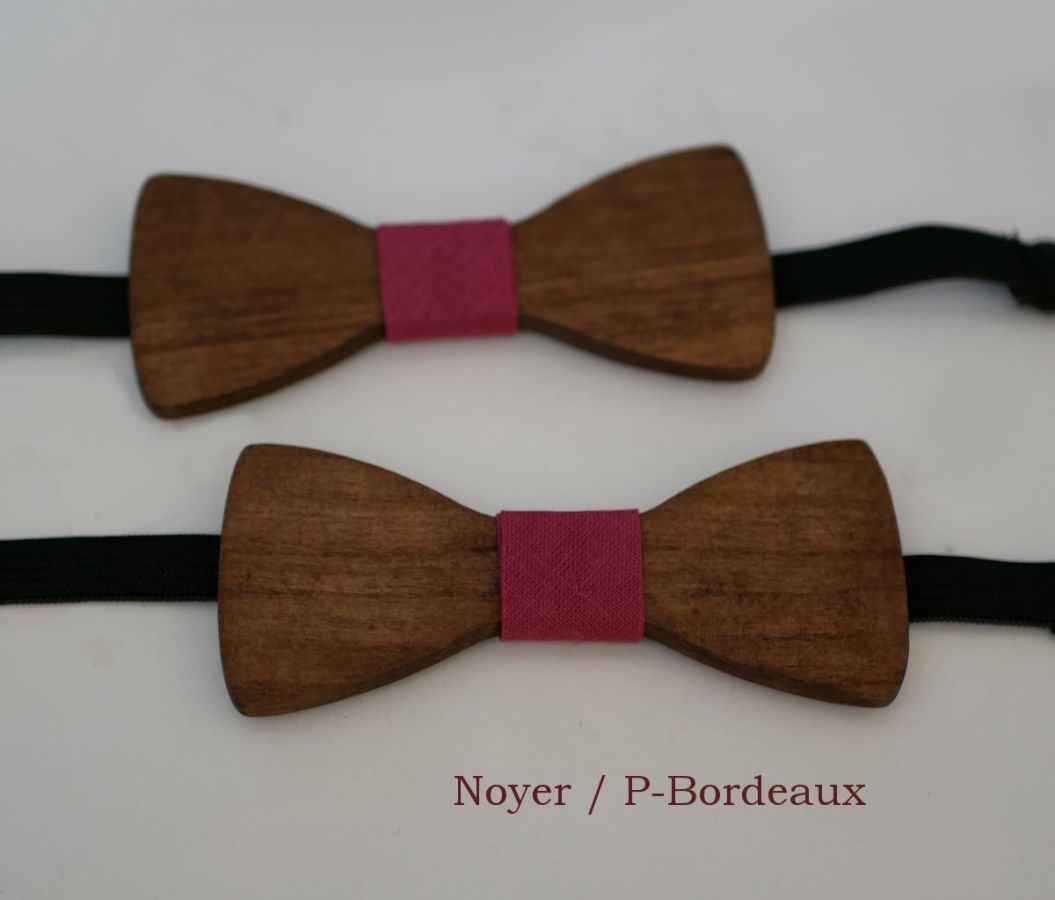 Noeud papillon enfant en bois noyer à personnaliser