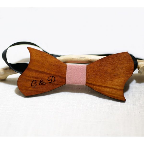 Noeud papillon forme asymétrique en bois de merisier à personnaliser Made in France