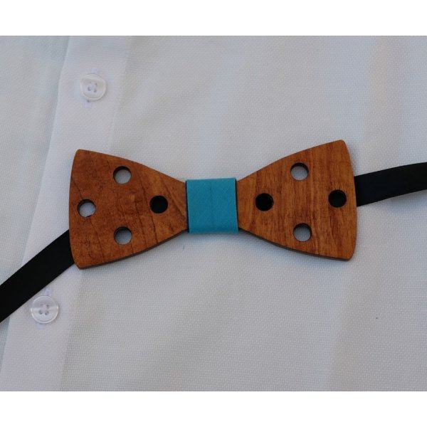Noeud papillon à trous  en bois teinté  gravé à personnaliser