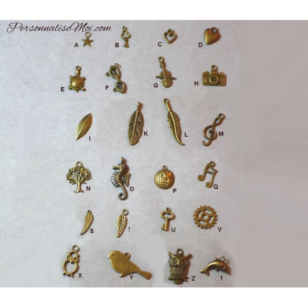 Pendentif en bois peint en couleurs avec breloque bronze vielli &agrave; personnaliser