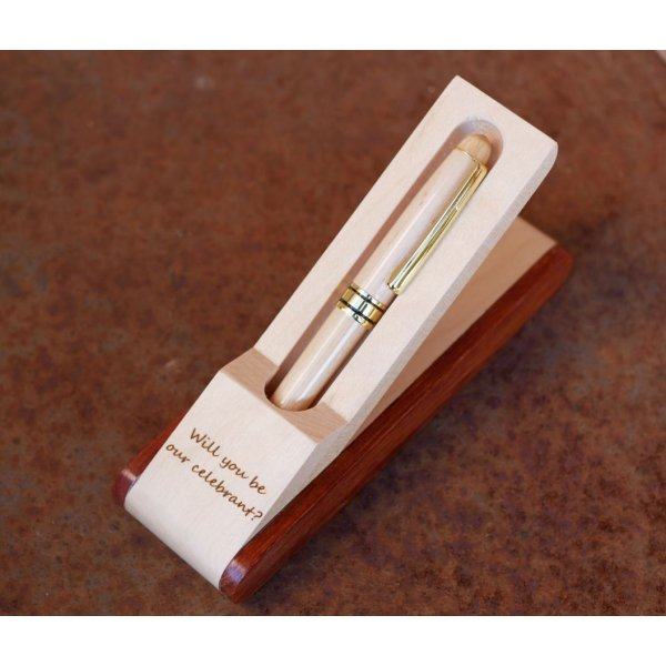 Plumier Stylo bois gravés dans coffret à personnaliser 