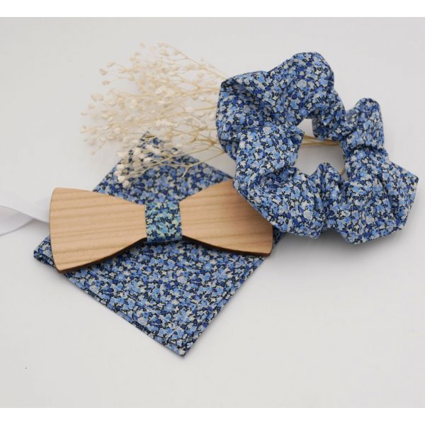 Pochette Liberty Pepper Bleu + chouchou + noeud papillon en bois personnalisable