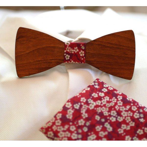 Noeud papillon en bois et pochette de costume en Liberty Rouge 