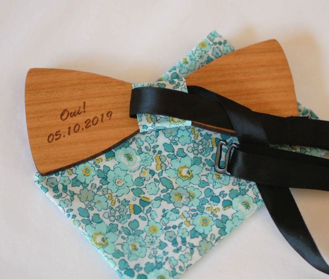 Pochette Liberty Vert menthe noeud papillon en bois personnalisable