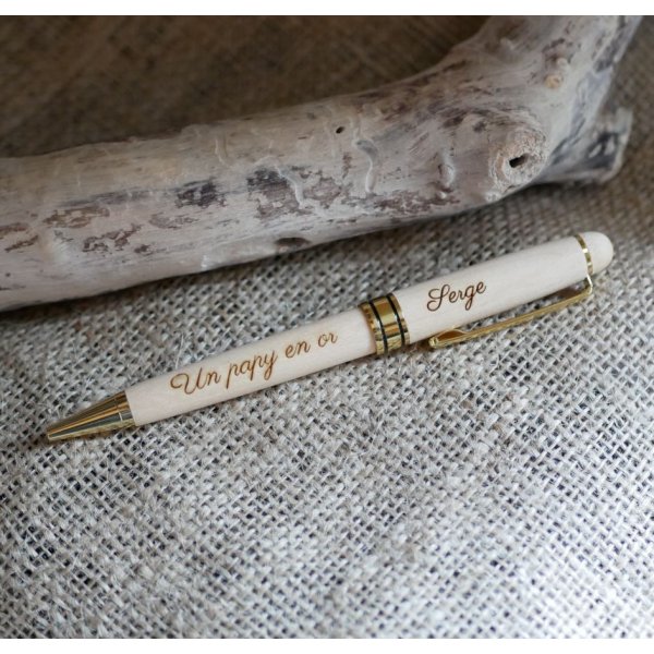 Stylo bois érable gravé dans coffret en bois massif personnalisé
