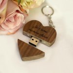 Clé USB porte clé en forme de coeur en bois sombre à personnaliser par gravure