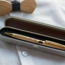 Stylo gravé personnalisé en bois coffret métal