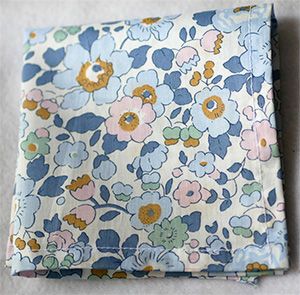 L10-Libert  Betsy  blue denim+Pochette carrée (+ 10.80 €)